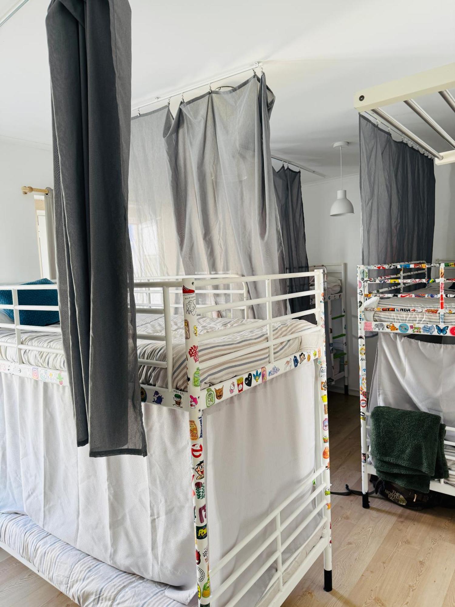 אריסרייה 70'S Hostel מראה חיצוני תמונה