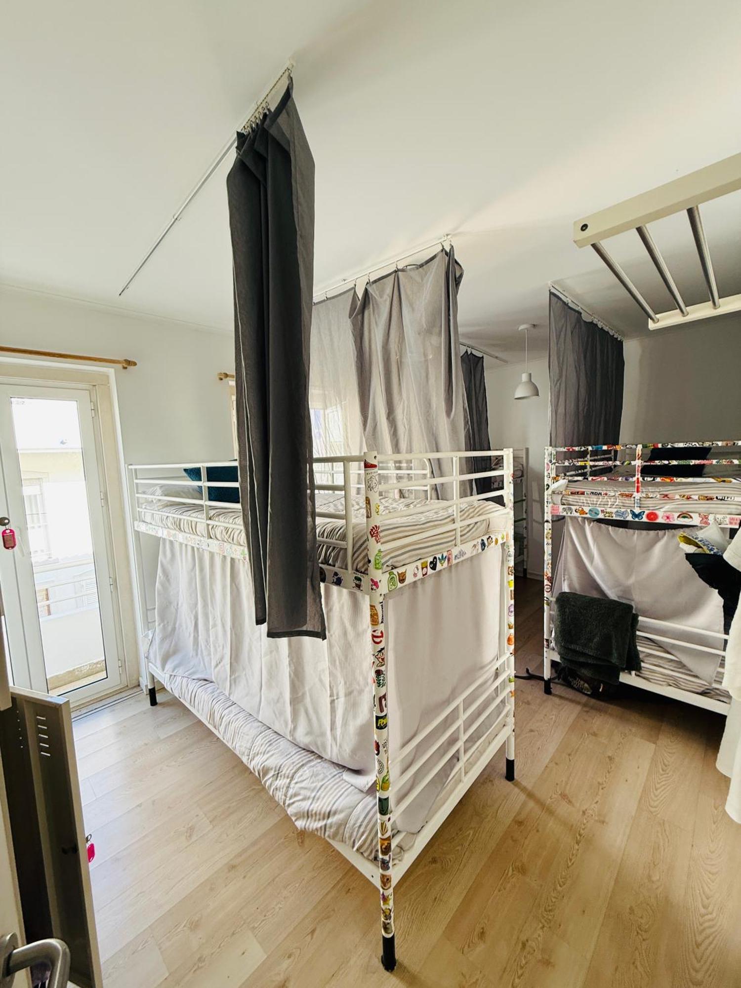 אריסרייה 70'S Hostel מראה חיצוני תמונה